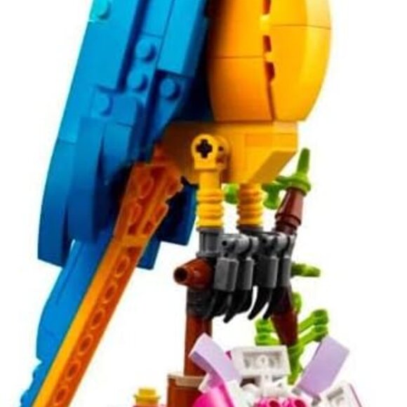 Lego Creator 3in1 Exotic Parrot Macaw Fish Frog Lego Set 253 Pieces CHRISTMAS Ma - Picture 5 of 16